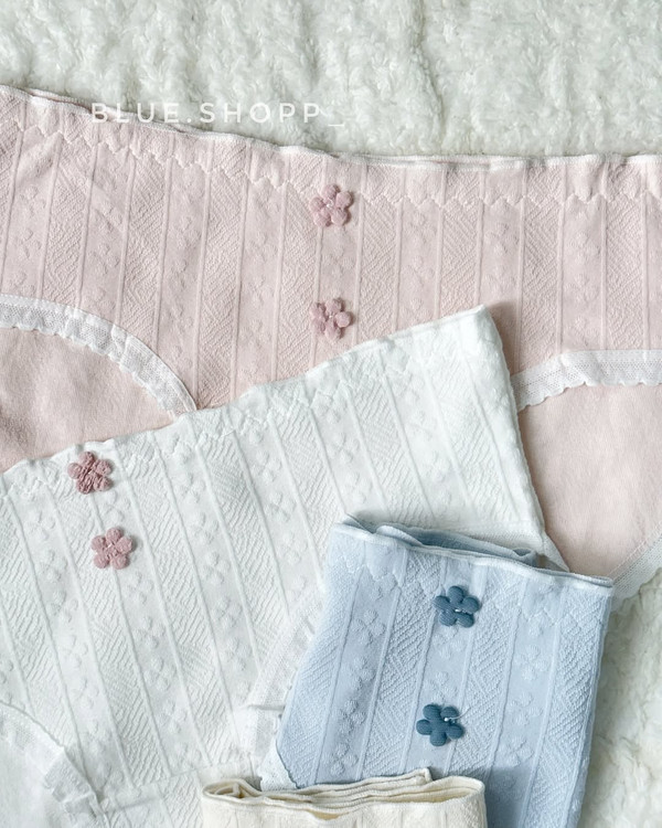 لباس زیر زنانه