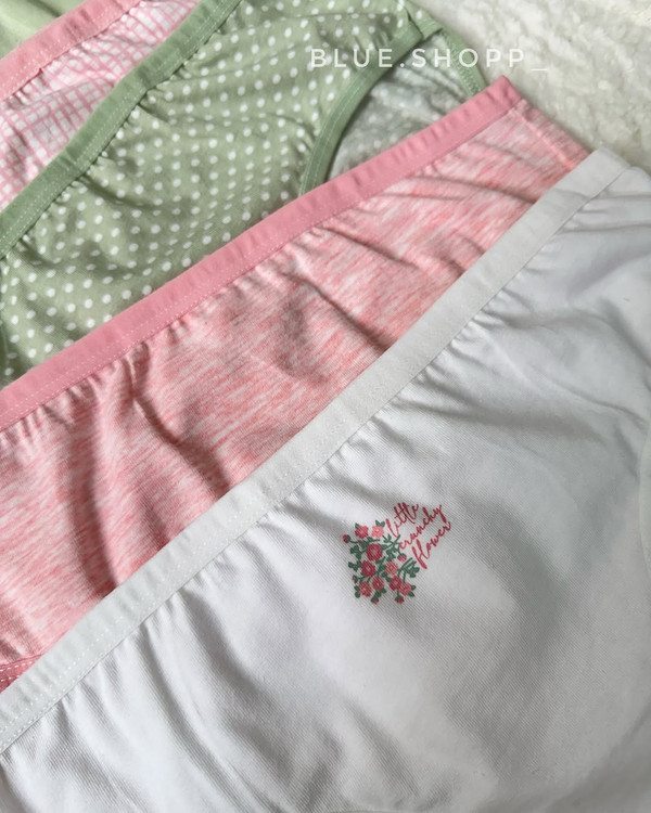 لباس زیر زنانه