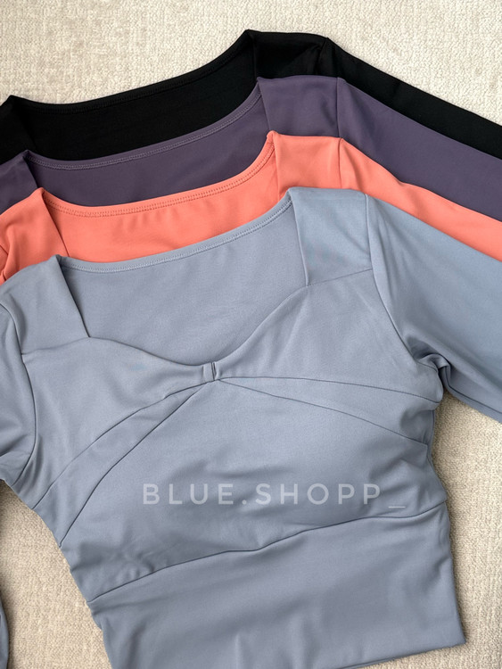 بلوز ورزشی زنانه