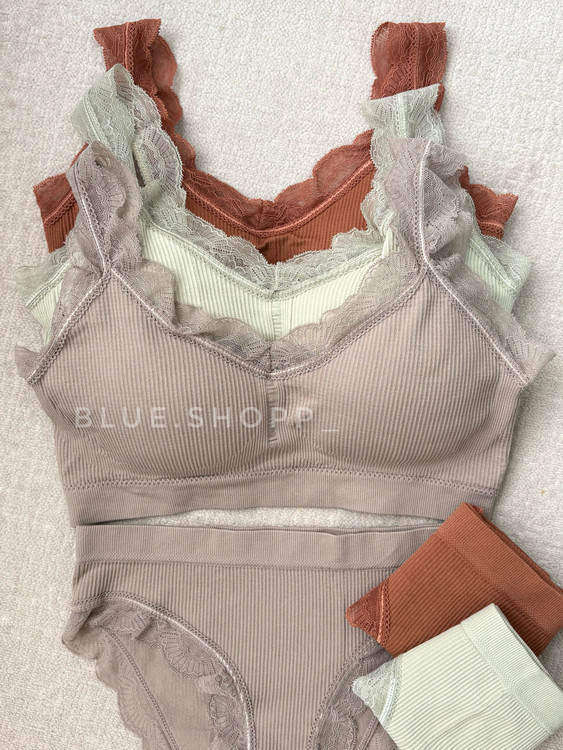 خرید لباس زیر دخترانه