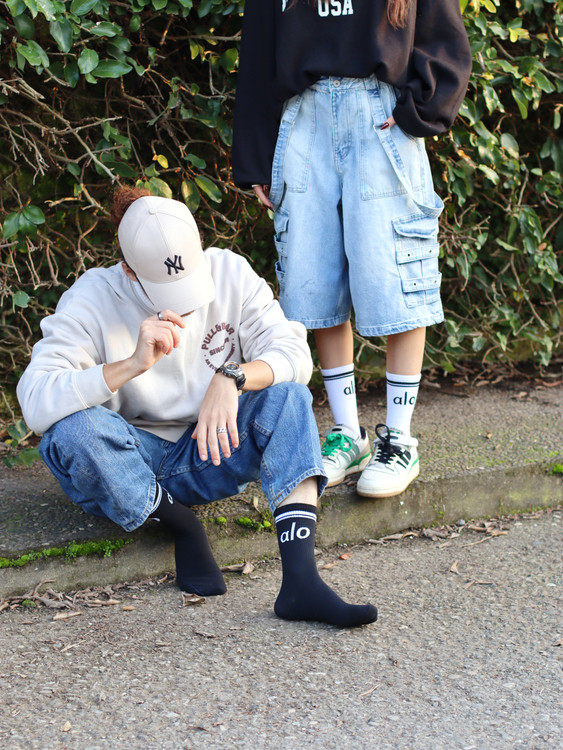 خرید جوراب ورزشی الو