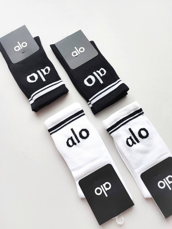 جوراب ساق بلند ورزشی alo