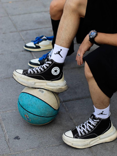 جوراب ساق بلند جردن