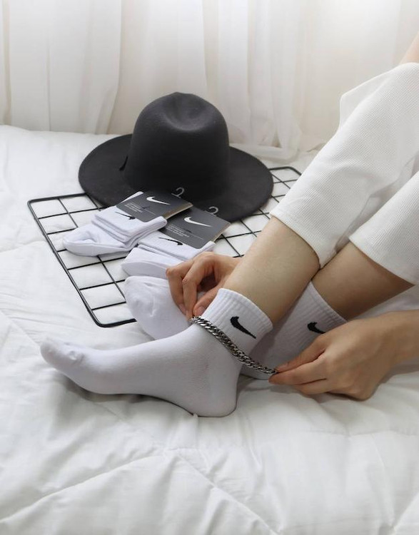 جوراب رنگی باشگاهی