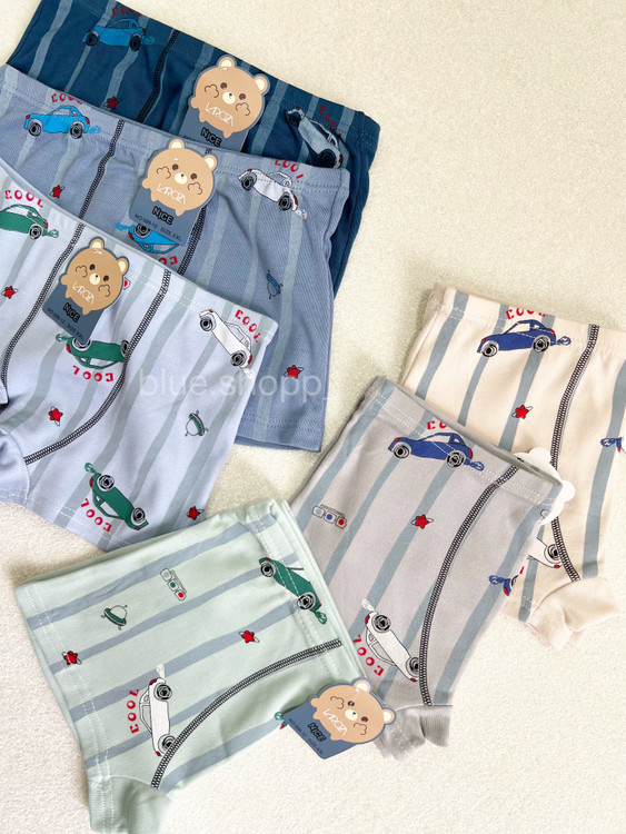 لباس زیر بچگانه