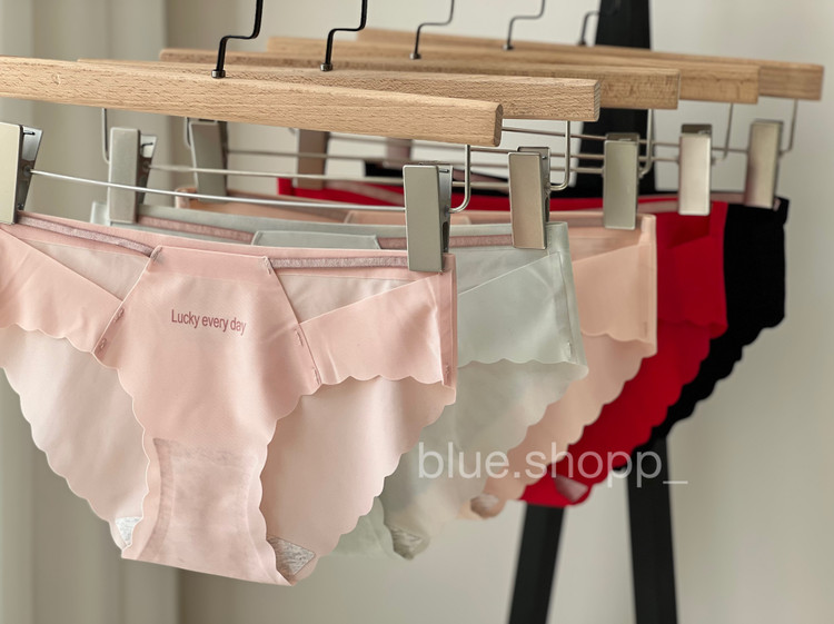 شورت اروپایی زنانه