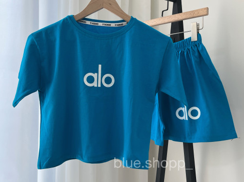 کراپ شورتک زنانه