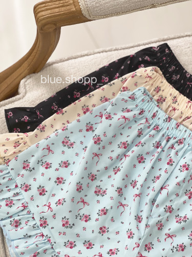 شلوارک زنانه