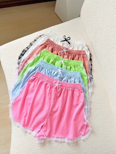 شورتک زنانه